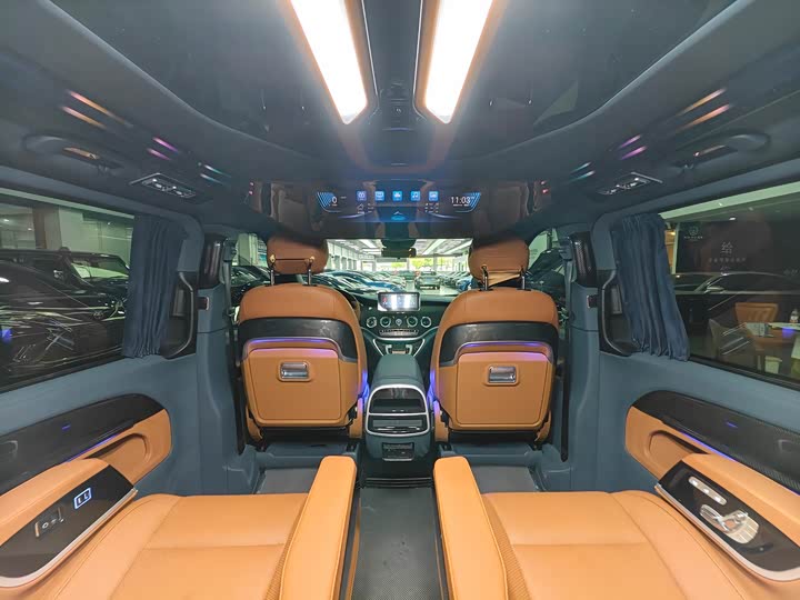 Фото 32 - Mercedes-Benz Vito