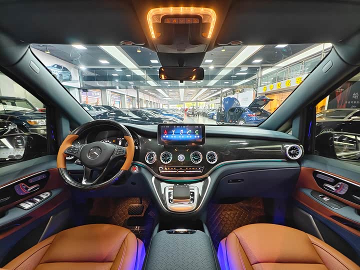 Фото 9 - Mercedes-Benz Vito