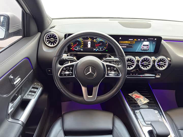 Фото 17 - Mercedes-Benz GLA-Class