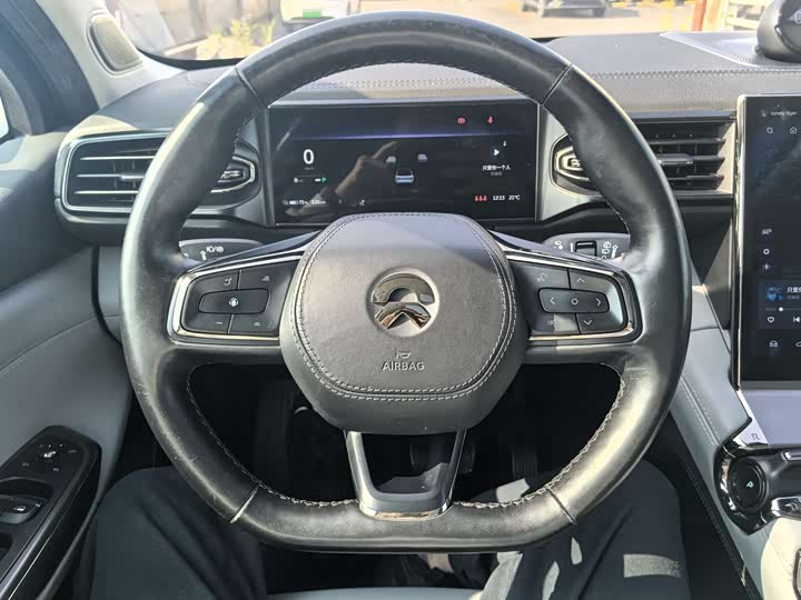 Фото 16 - Nio ES6