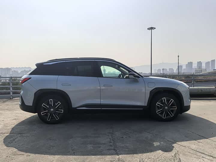 Фото 5 - Nio ES6