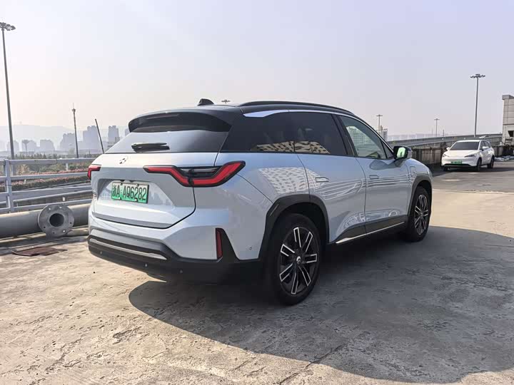 Фото 6 - Nio ES6