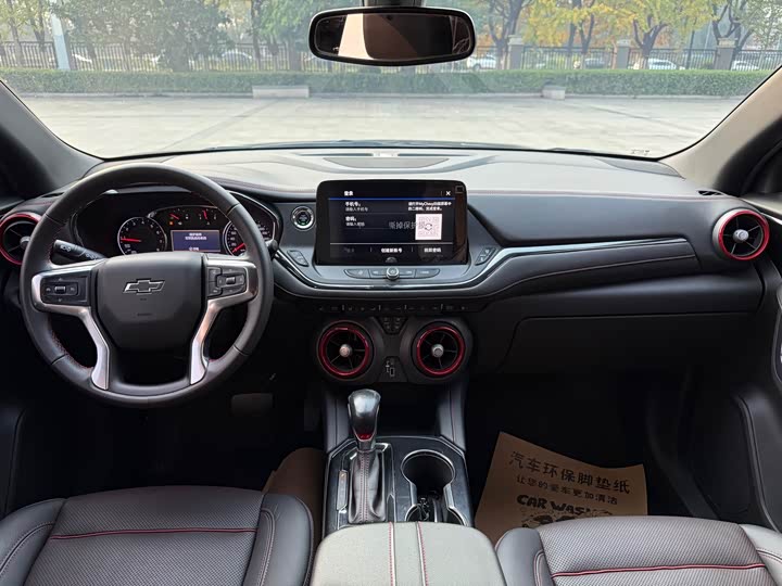 Фото 9 - Chevrolet Blazer