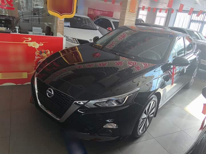 Фото 2 - Nissan Teana