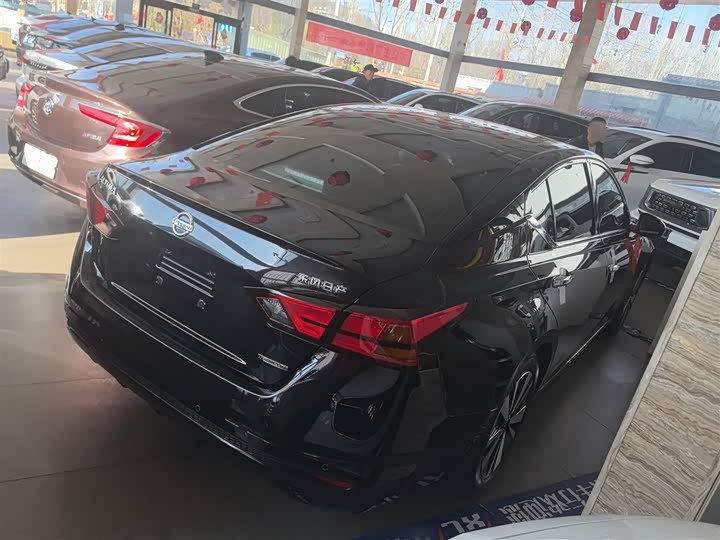 Фото 7 - Nissan Teana