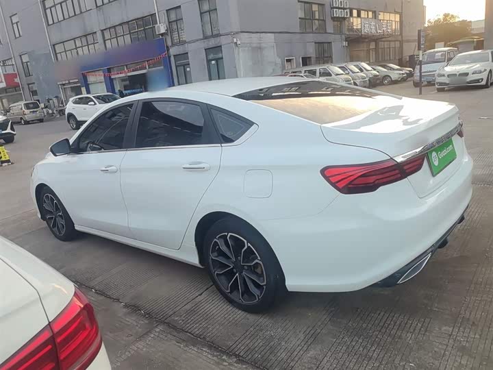 Фото 5 - Geely Binrui