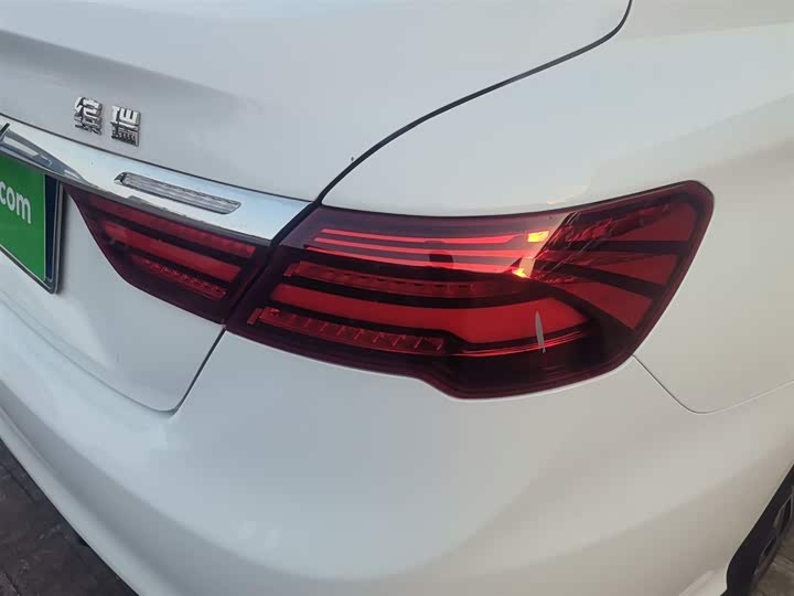 Фото 8 - Geely Binrui