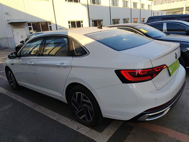 Фото 5 - Volkswagen Sagitar L