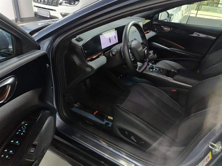 Фото 16 - BYD Seal