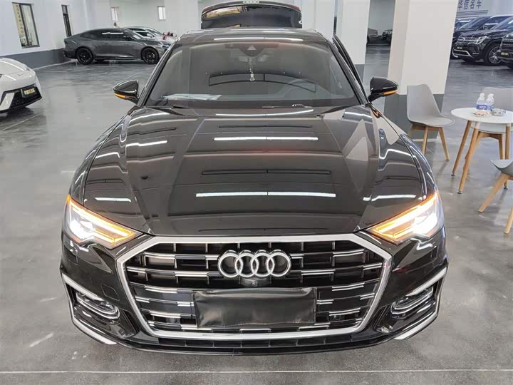 Фото 3 - Audi A6L