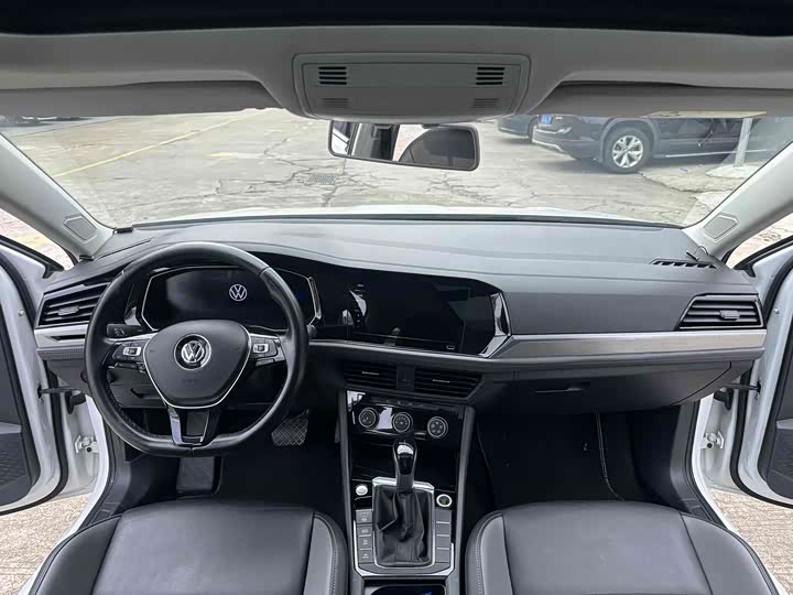 Фото 12 - Volkswagen Sagitar L