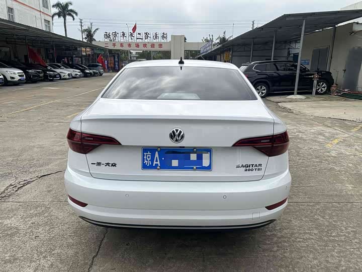 Фото 6 - Volkswagen Sagitar L