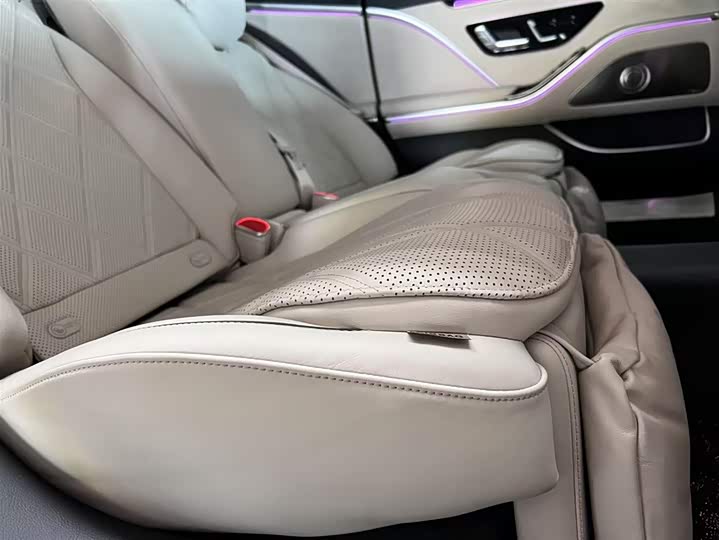 Фото 11 - Mercedes-Benz Maybach S-Class