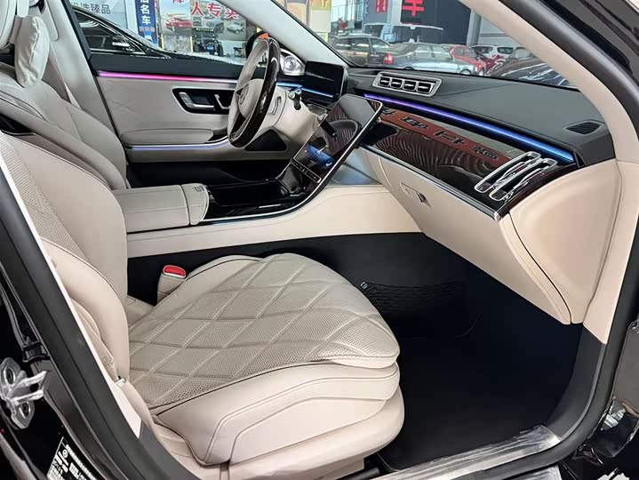 Фото 12 - Mercedes-Benz Maybach S-Class