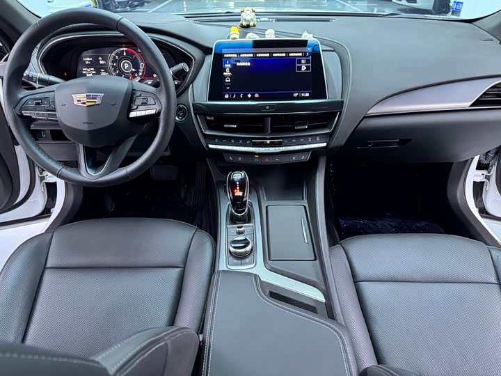 Фото 10 - Cadillac CT5