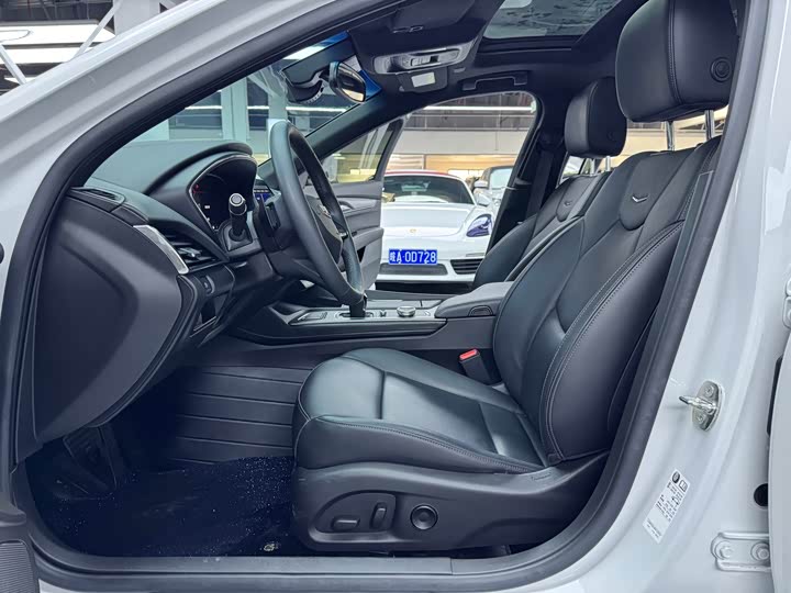 Фото 4 - Cadillac CT5