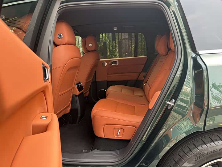 Фото 15 - LiXiang L6