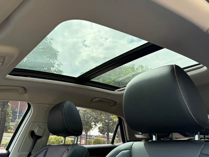 Фото 21 - Bestune B70