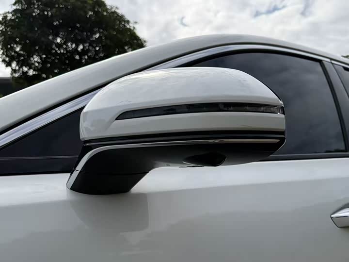 Фото 27 - Bestune B70