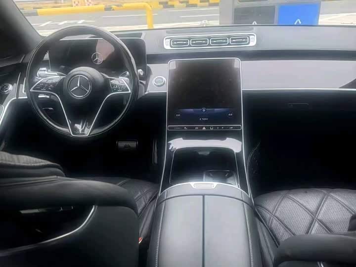 Фото 8 - Mercedes-Benz Maybach S-Class