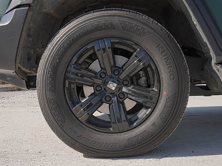 Фото 11 - Tank 300