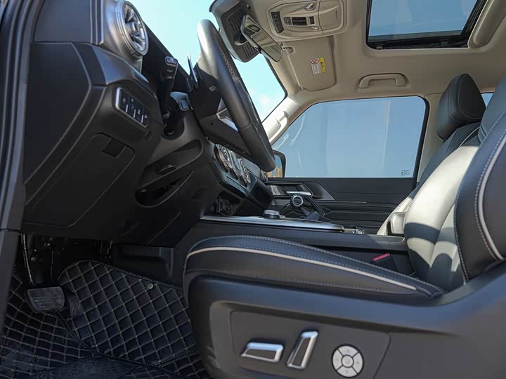 Фото 25 - Tank 300