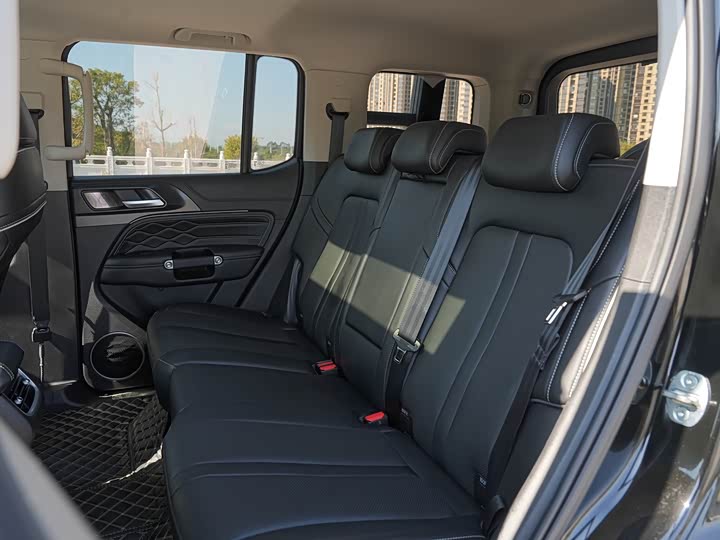 Фото 29 - Tank 300