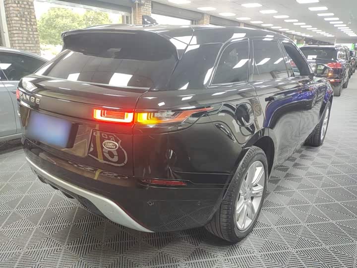 Фото 7 - Land Rover Range Rover Velar