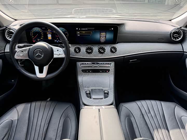 Фото 10 - Mercedes-Benz CLS-Class