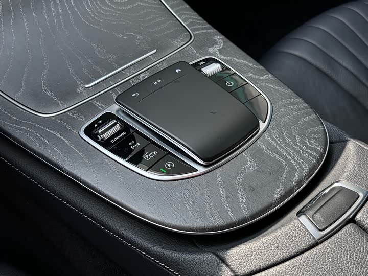 Фото 11 - Mercedes-Benz CLS-Class