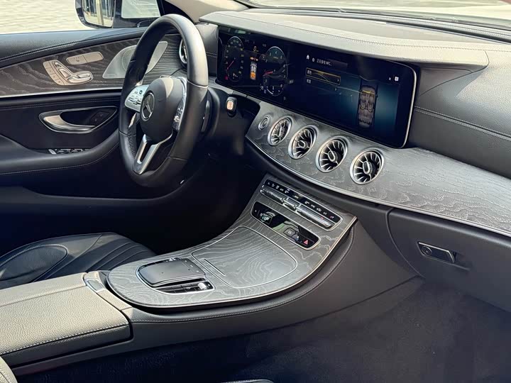 Фото 12 - Mercedes-Benz CLS-Class