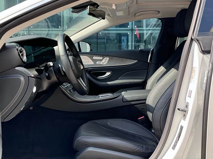 Фото 8 - Mercedes-Benz CLS-Class