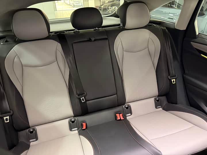 Фото 8 - Volkswagen ID.7 Vizzion