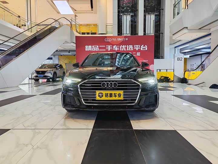 Фото 2 - Audi A6L