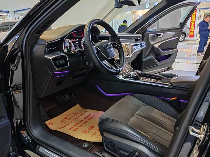 Фото 4 - Audi A6L