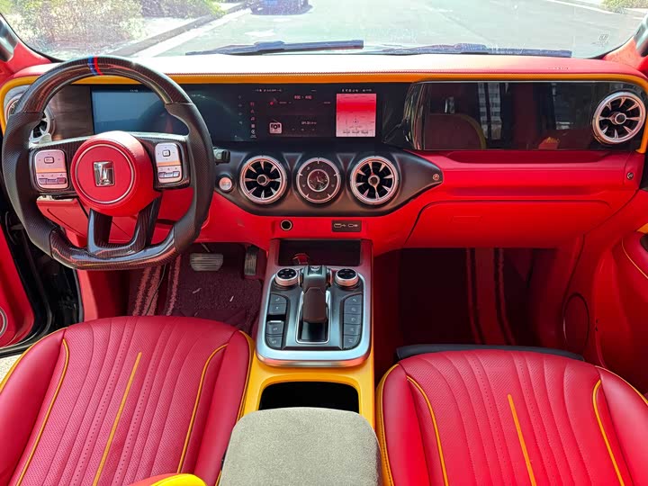 Фото 10 - Tank 300