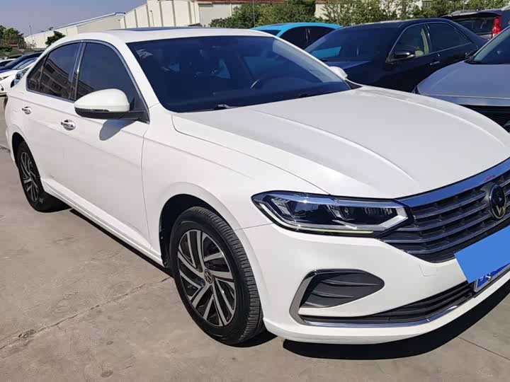 Фото 3 - Volkswagen Lavida