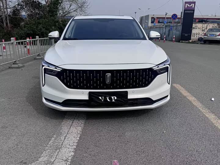 Фото 2 - Bestune B70