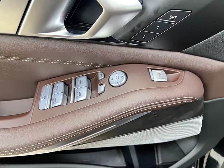 Фото 13 - BMW X5