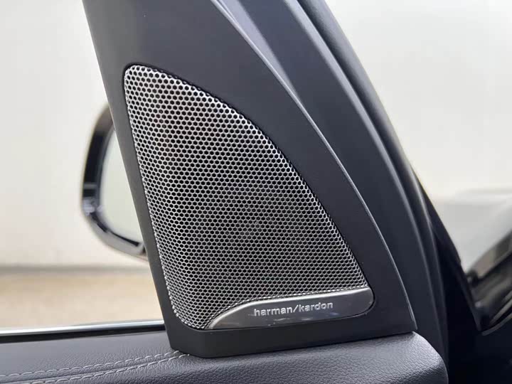 Фото 14 - BMW X5