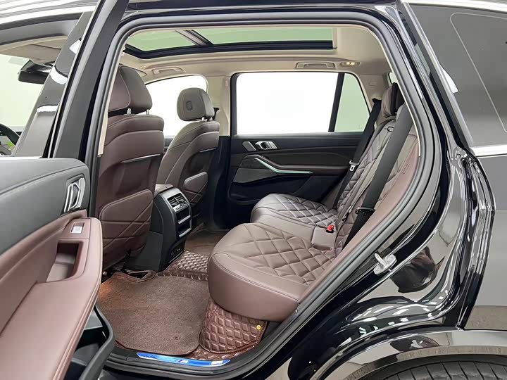 Фото 18 - BMW X5