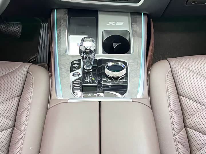 Фото 25 - BMW X5