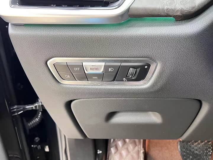 Фото 34 - BMW X5