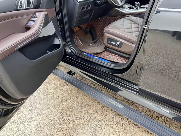 Фото 36 - BMW X5