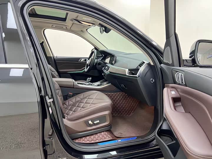 Фото 38 - BMW X5