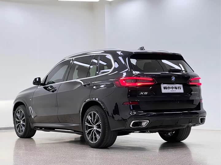 Фото 5 - BMW X5