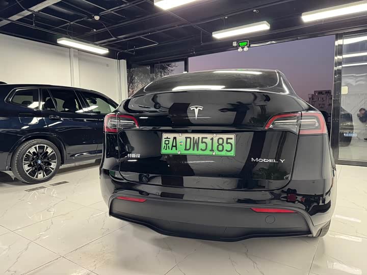 Фото 15 - Tesla Model Y