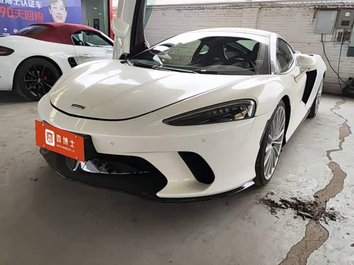 Фото 1 - McLaren GT