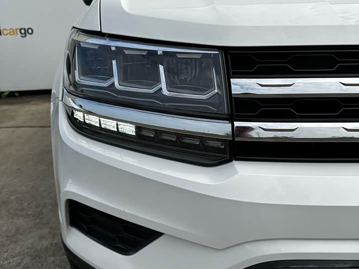 Фото 14 - Volkswagen Tharu