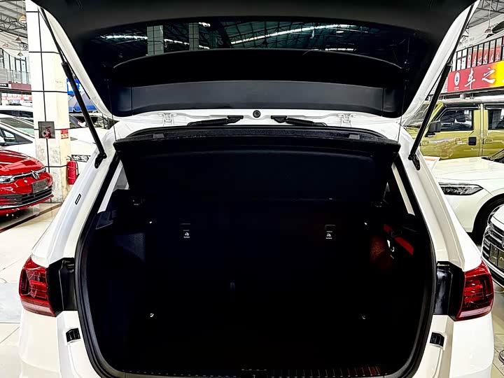 Фото 17 - Volkswagen Tharu